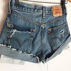 Vintage Levi’s 501 high waist shorts button fly